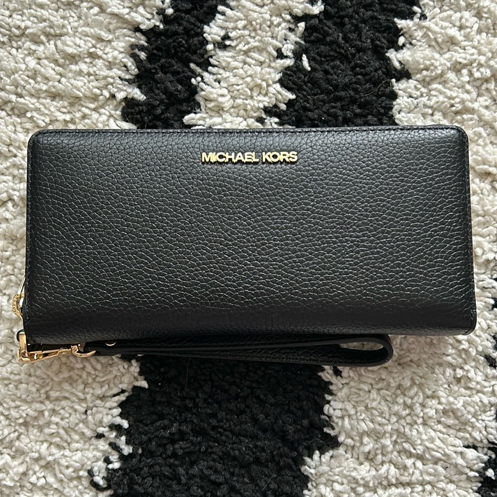 NWT MICHAEL KORS Black&Gold WristletWallet with Compartments100% Genuine Leather